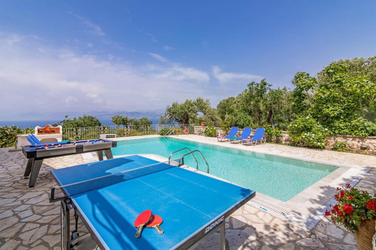 Villa Vingla By Villa Plus Kassiopi Exterior photo
